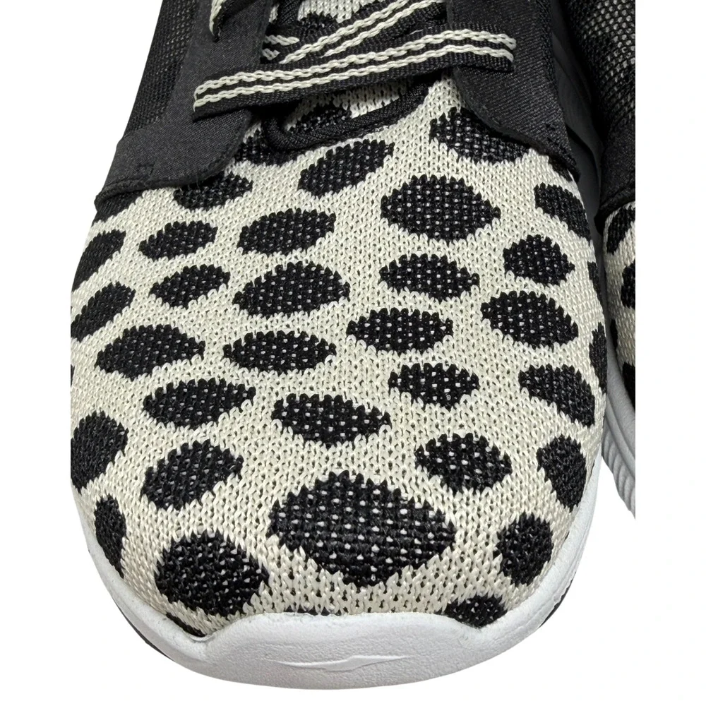 Avia Sz 8.5 Fashion Sneakers Leopard Print B&W Memory Foam Lace Up New